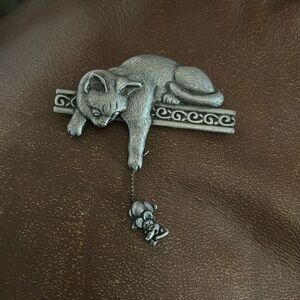 JJ cat on self playing with mouse